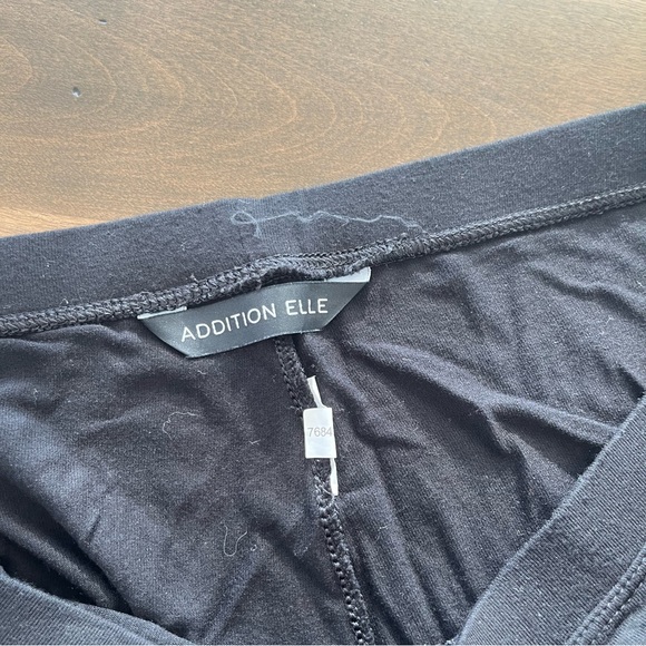 Black additionelle leggings with details along front middle size 18 - Picture 2 of 3